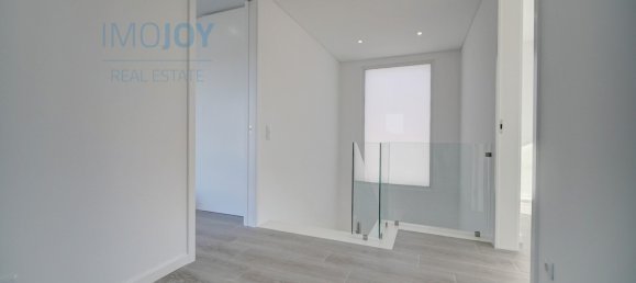 4 bedrooms Villa in Cascais, Portugal No. 103942 14