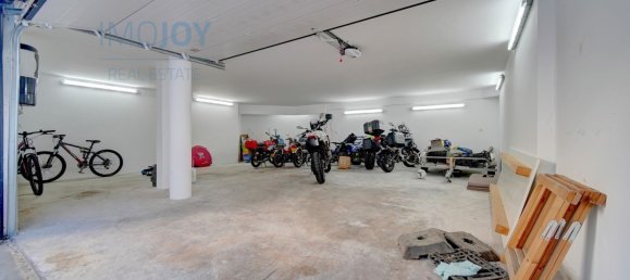 4 bedrooms Villa in Cascais, Portugal No. 103942 24