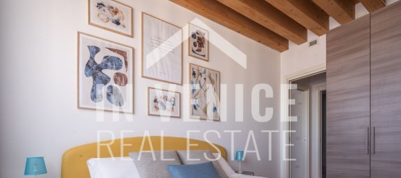 8 rooms Duplex in Venice, Italy No. 122134 25