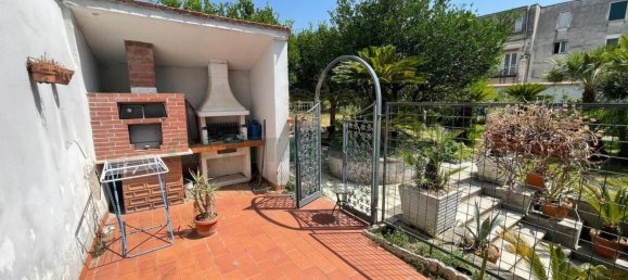 Квартира с 4 комнатами в Авелла, Италия № 269465 3