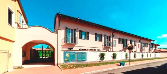 4 rooms Duplex in Gaggiano, Italy No. 183052 24