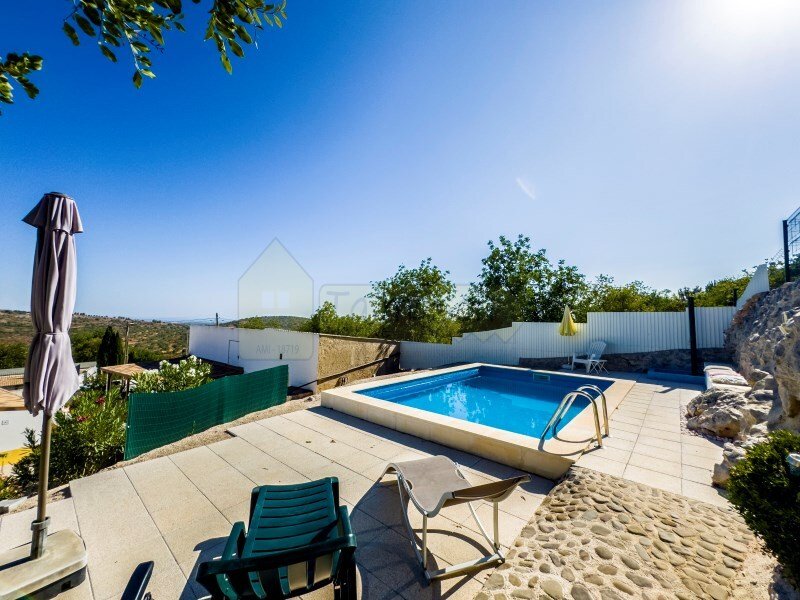 2 bedrooms Villa in Faro, Portugal No. 145132
