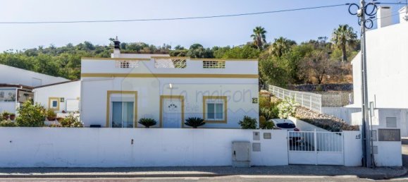 2 bedrooms Villa in Faro, Portugal No. 145132 3