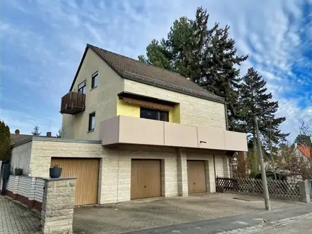 Таунхаус с 5 комнатами в Фюрт, Германия № 166612