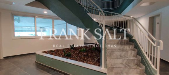 3 chambres Appartement à Saint Paul's Bay, Malta No. 10841 2