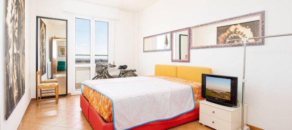 3 rooms Apartment in Comacchio, Italy No. 125401 4