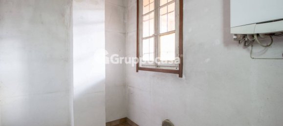 70m² Commercial property in Inveruno, Italy No. 180807 40