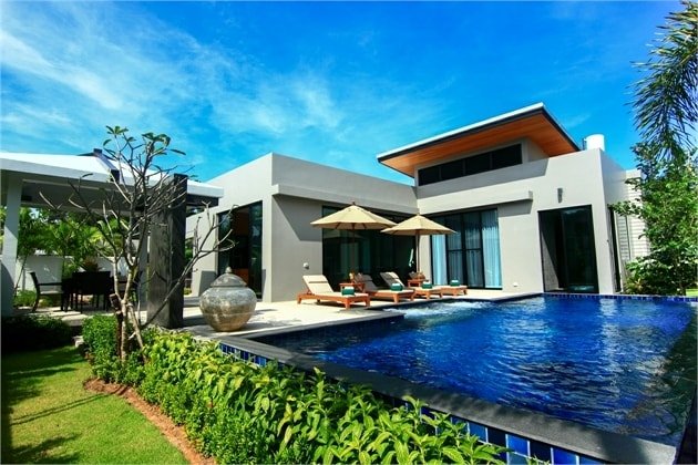3 bedrooms Villa in Rawai, Thailand No. 8119