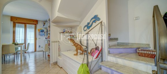 Apartamento de 3 habitaciónes en Sumirago, Italy No. 305179 7