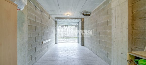 Apartamento de 3 habitaciónes en Sumirago, Italy No. 305179 19