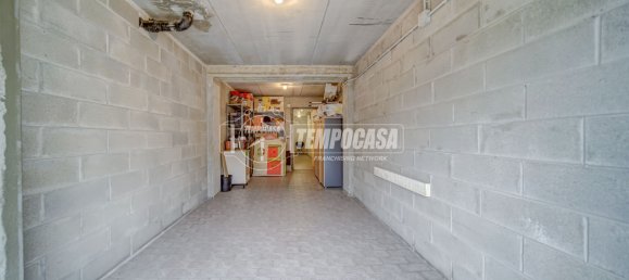 Apartamento de 3 habitaciónes en Sumirago, Italy No. 305179 2