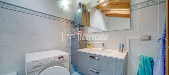 Apartamento de 3 habitaciónes en Sumirago, Italy No. 305179 9