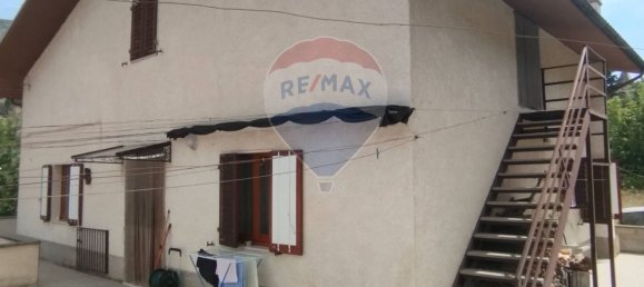 Casa de 4 dormitorios en Castel di Ieri, Italy No. 347983 14