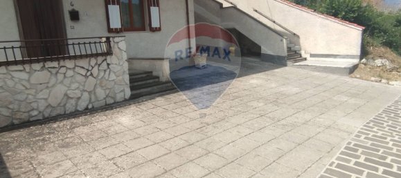 Casa de 4 dormitorios en Castel di Ieri, Italy No. 347983 43