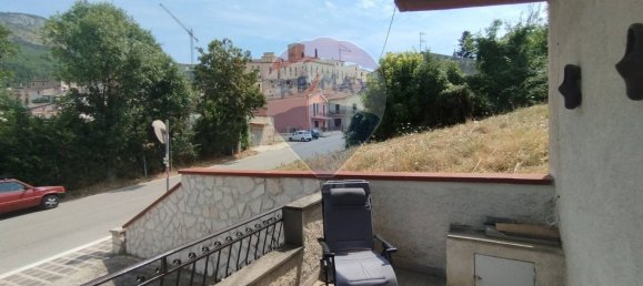 Casa de 4 dormitorios en Castel di Ieri, Italy No. 347983 4