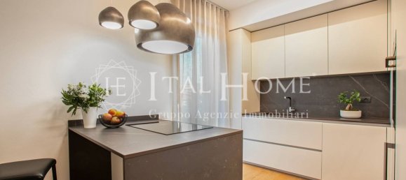 Apartamento de 4 dormitorios en Bergamo, Italy No. 370124 8