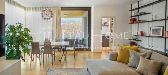 Apartamento de 4 dormitorios en Bergamo, Italy No. 370124 2