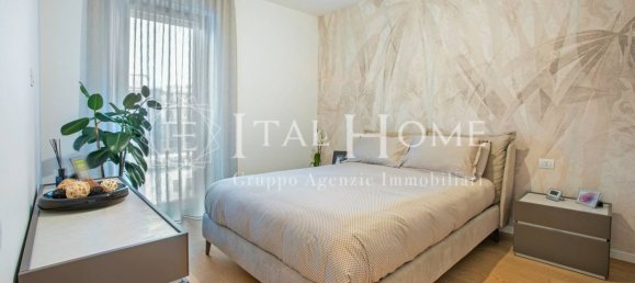 Apartamento de 4 dormitorios en Bergamo, Italy No. 370124 11