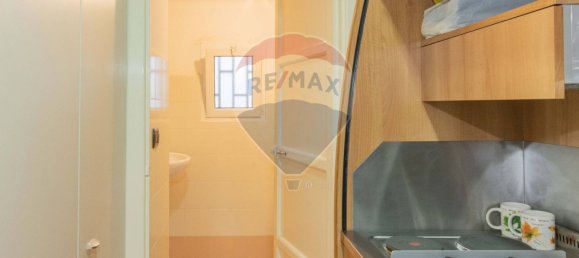 Oficina de 5 habitaciónes en Bari, Italy No. 266451 12