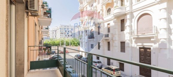 Oficina de 5 habitaciónes en Bari, Italy No. 266451 5