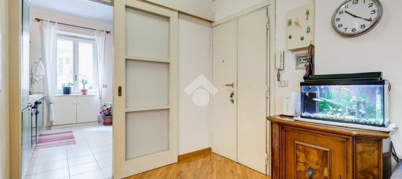 Квартира с 3 комнатами в Рим, Италия № 26353 3