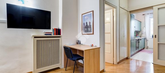 Квартира с 3 комнатами в Рим, Италия № 26353 11