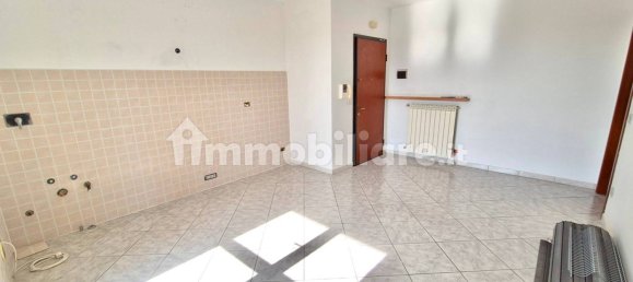 2 Schlafzimmer Wohnung in Montevarchi, Italy, Nr. 52098 8