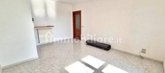 2 Schlafzimmer Wohnung in Montevarchi, Italy, Nr. 52098 10