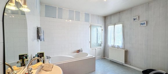 3 Schlafzimmer Haus in Romorantin-Lanthenay, France, Nr. 62730 10