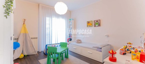 3غرفة شقة في Magenta, Italy رقم 274834 5