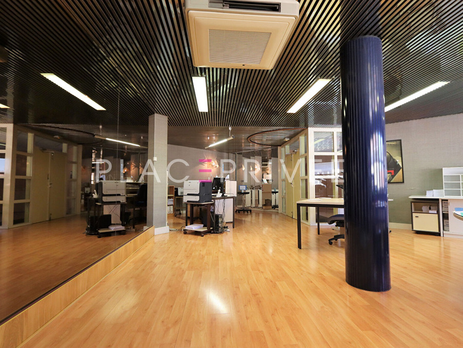 Коммерческая недвижимость с 10 комнатами в Эпиналь, Франция № 321858