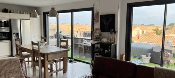 موقف سيارات في Gruissan, France 220متر مربع رقم 312954 3