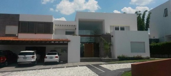 Casa de 3 dormitorios en Querétaro, Mexico No. 171927 2