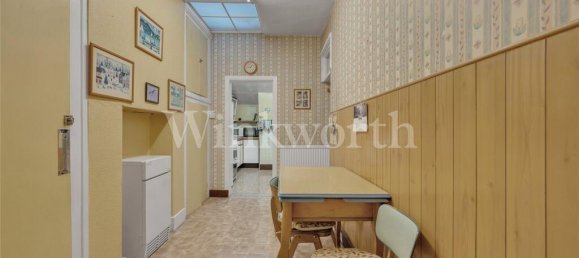 3 bedrooms House in London, United Kingdom No. 3673 5