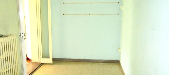 6 rooms Apartment in Pontedera, Italy No. 215966 5