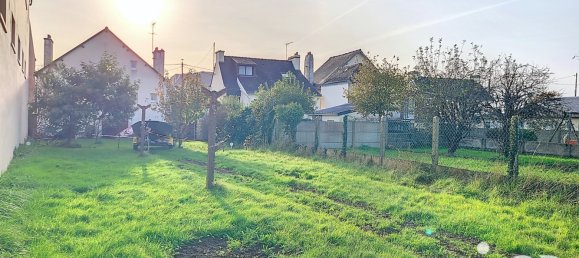 Terreno en Auray, France No. 94123 10