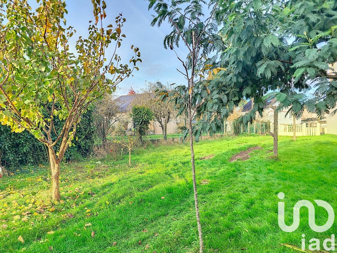 Terreno en Auray, France No. 94123