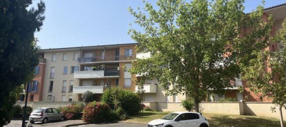 2 bedrooms Apartment in Muret, France No. 338614 3