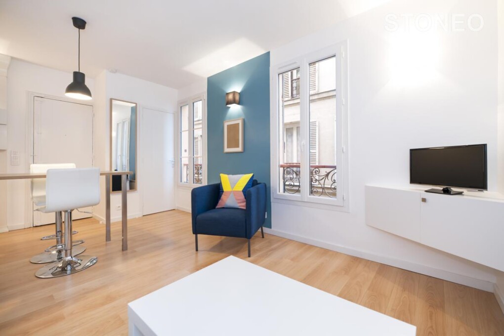 Studio in Paris, France No. 318698