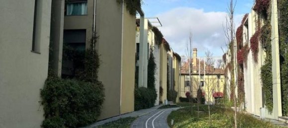 3 rooms Apartment in Parma, Italy No. 40818 43