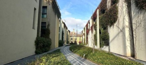 3 rooms Apartment in Parma, Italy No. 40818 37