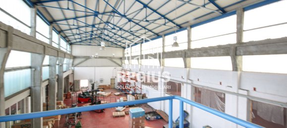 Almacén en Venice, Italy 3888 m² No. 286405 4