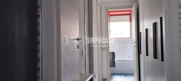3-salle Appartement à San Donato Milanese, Italy No. 275867 6