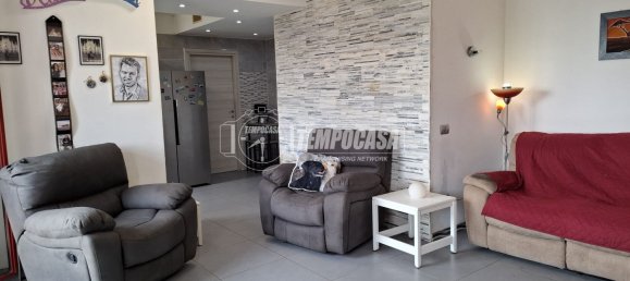 3-salle Appartement à San Donato Milanese, Italy No. 275867 4