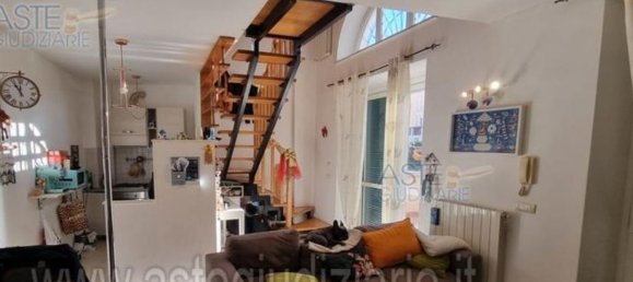 Apartamento de 3 habitaciónes en Livorno, Italy No. 41697 7