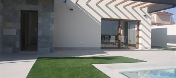 3 bedrooms Villa in Torrevieja, Spain No. 125690 2