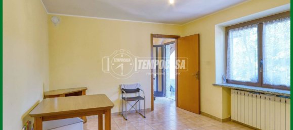 3 bedrooms House in Varese, Italy No. 292652 11