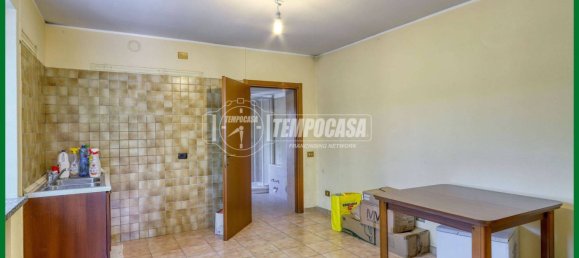 3 bedrooms House in Varese, Italy No. 292652 10