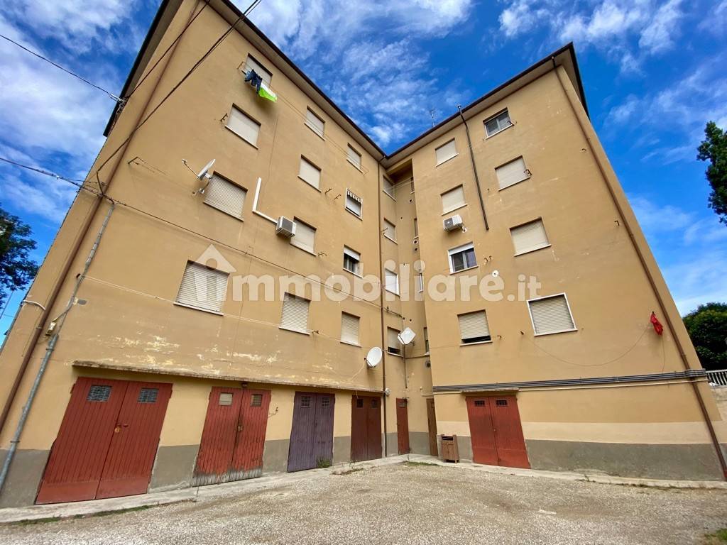 2 Schlafzimmer Wohnung in Imola, Italy, Nr. 317810