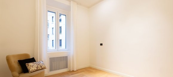 3 bedrooms Apartment in Milan, Italy No. 314199 6